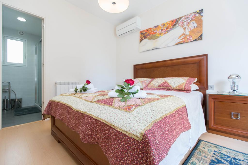 Stay Barcelona Central Apartments Værelse billede